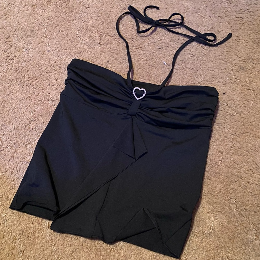Black Medium Tie Up Halter Top Woth Pearl Heart